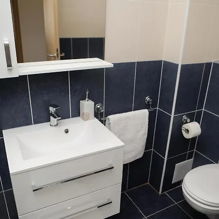 Apartment Apartman Lana
