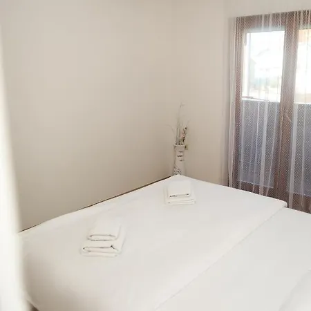Apartment Apartman Lana