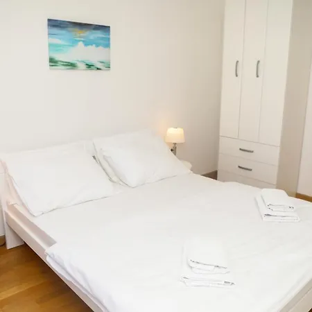 Apartment Apartman Lana