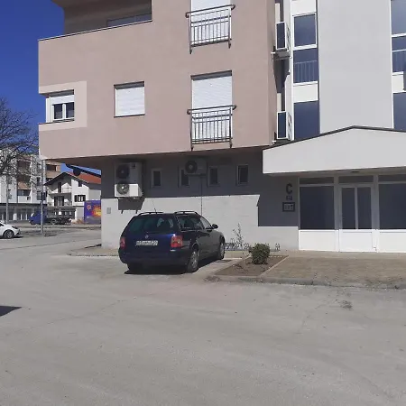 Apartment Apartman Lana